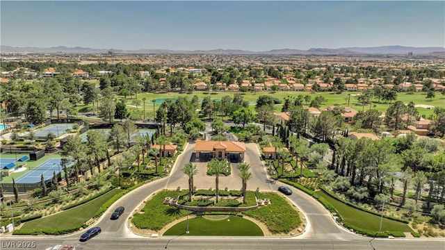 4950 Crooked Stick Way Way, Las Vegas, NV 89113