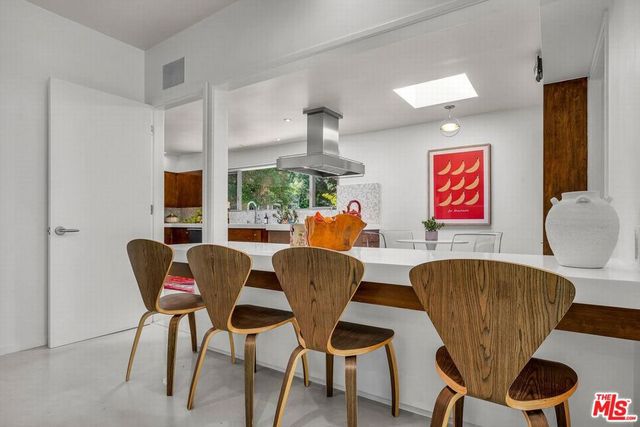 3700 Hayvenhurst Avenue, Encino, CA 91436