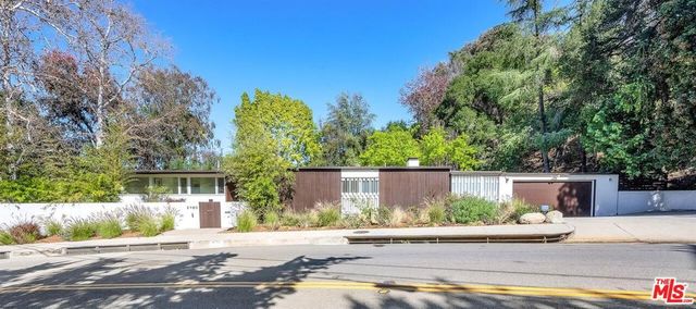 3700 Hayvenhurst Avenue, Encino, CA 91436