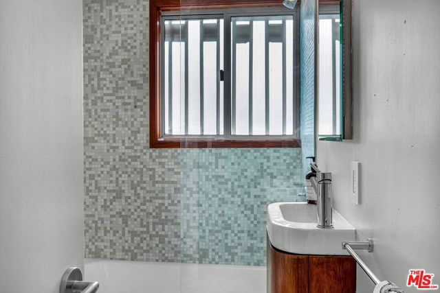 3700 Hayvenhurst Avenue, Encino, CA 91436