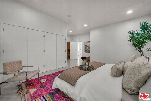 3700 Hayvenhurst Avenue, Encino, CA 91436