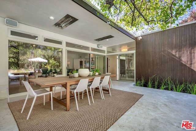 3700 Hayvenhurst Avenue, Encino, CA 91436