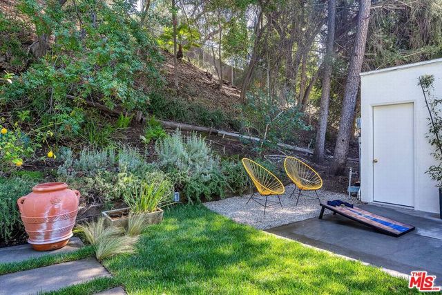 3700 Hayvenhurst Avenue, Encino, CA 91436