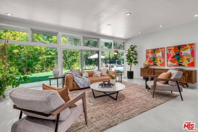 3700 Hayvenhurst Avenue, Encino, CA 91436