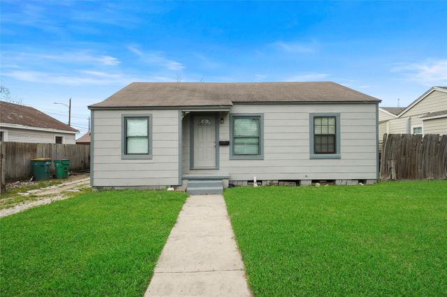 6 E Cleveland Street, Baytown, TX 77520