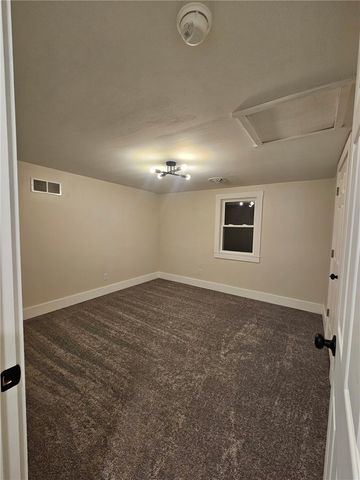 539 Walnut St, Vandergrift, PA 15690