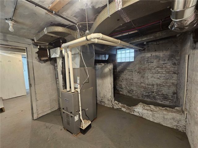 539 Walnut St, Vandergrift, PA 15690