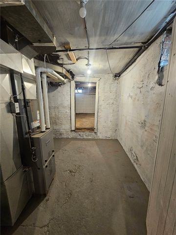 539 Walnut St, Vandergrift, PA 15690