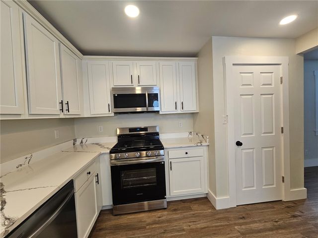 539 Walnut St, Vandergrift, PA 15690