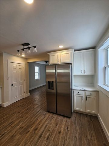 539 Walnut St, Vandergrift, PA 15690