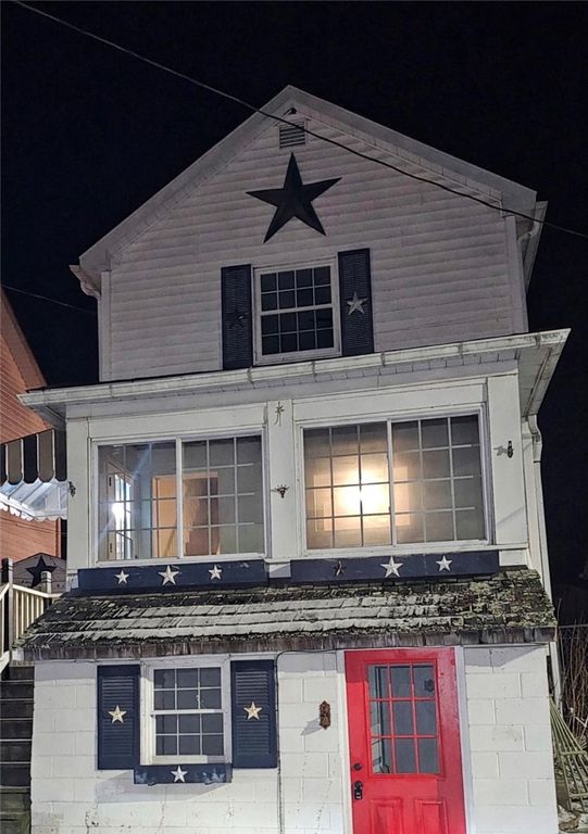 539 Walnut St, Vandergrift, PA 15690