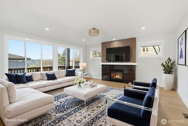 11087 SE 62nd Place, Bellevue, WA 98006