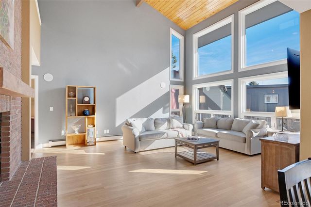 1900 East Street, Golden, CO 80401