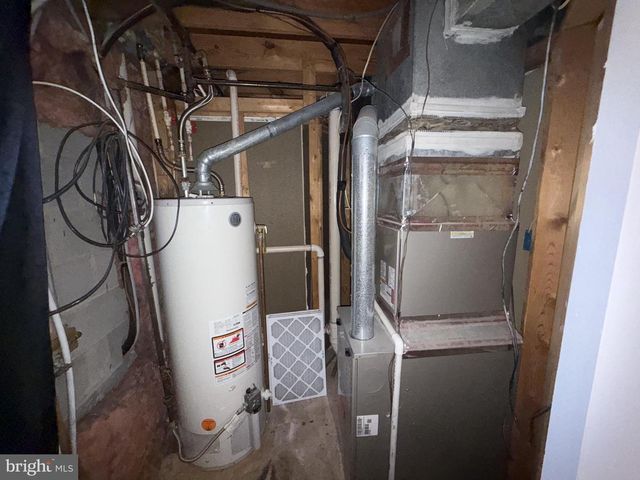 6012 PHILLIPP CT, Woodbridge, VA 22193