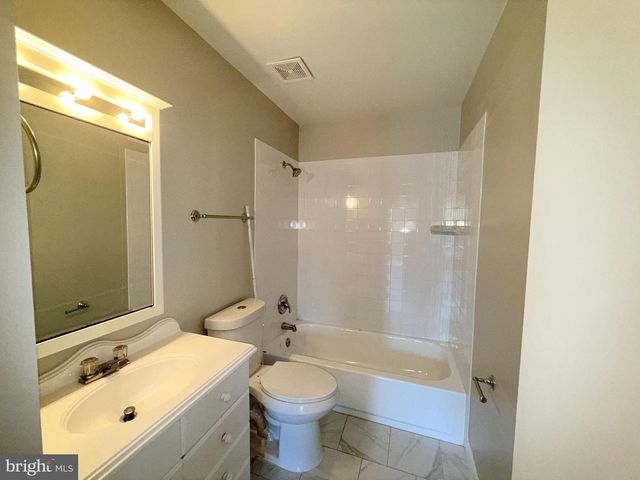 6012 PHILLIPP CT, Woodbridge, VA 22193