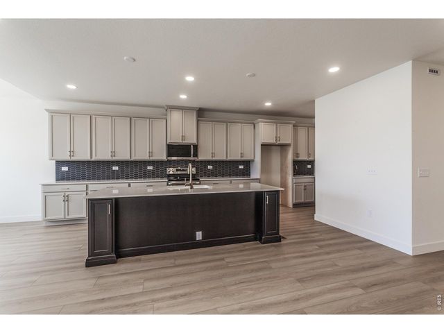 780 Chatter Rd, Windsor, CO 80550