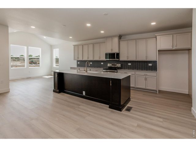 780 Chatter Rd, Windsor, CO 80550