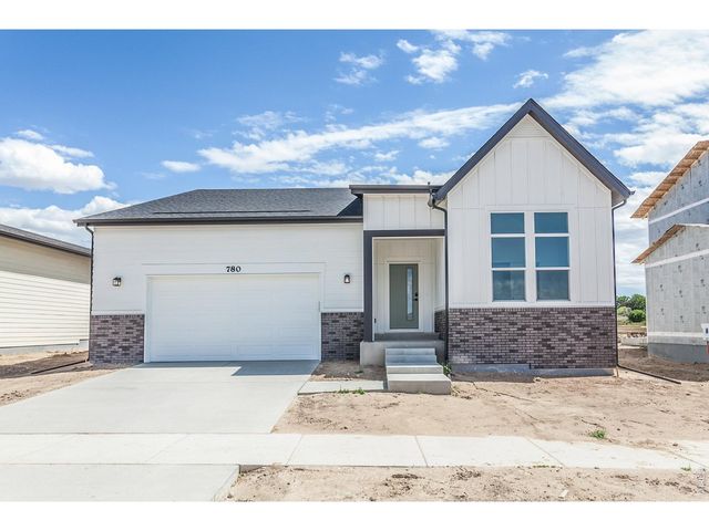 780 Chatter Rd, Windsor, CO 80550