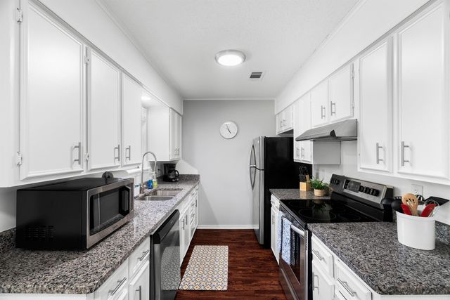 2807 Dorset Drive, Little Rock, AR 72204