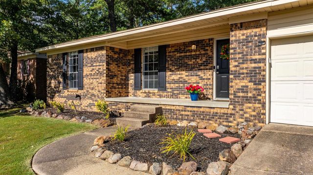 2807 Dorset Drive, Little Rock, AR 72204