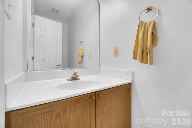 12009 Silvercrest Drive, Charlotte, NC 28215