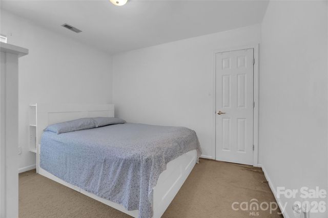 12009 Silvercrest Drive, Charlotte, NC 28215