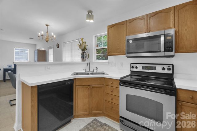 12009 Silvercrest Drive, Charlotte, NC 28215