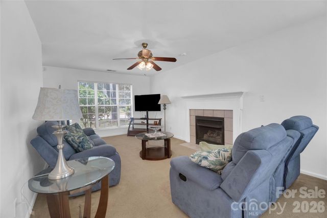 12009 Silvercrest Drive, Charlotte, NC 28215