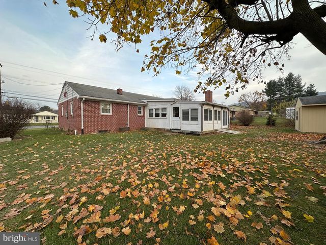 112 REYNOLDS AVENUE, Mont Alto, PA 17237