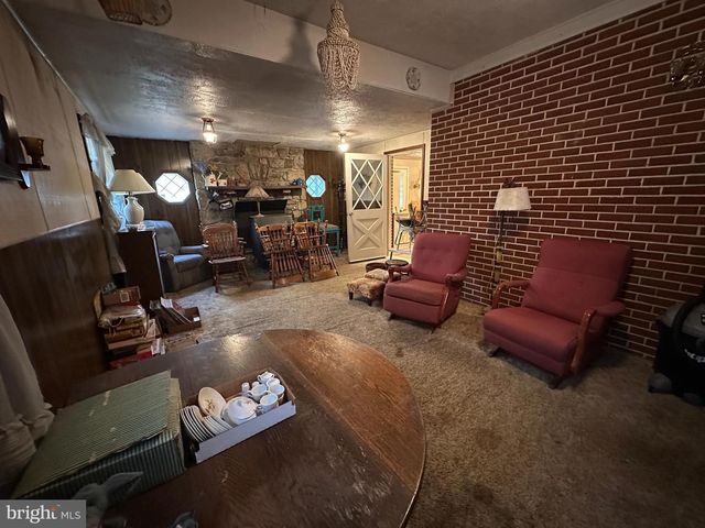 112 REYNOLDS AVENUE, Mont Alto, PA 17237