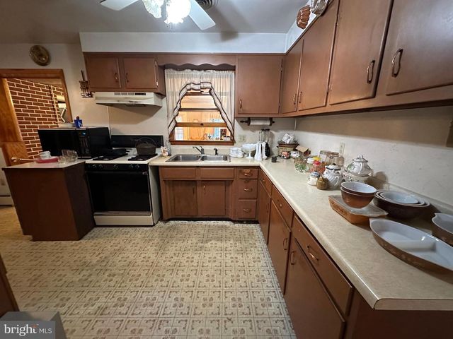 112 REYNOLDS AVENUE, Mont Alto, PA 17237