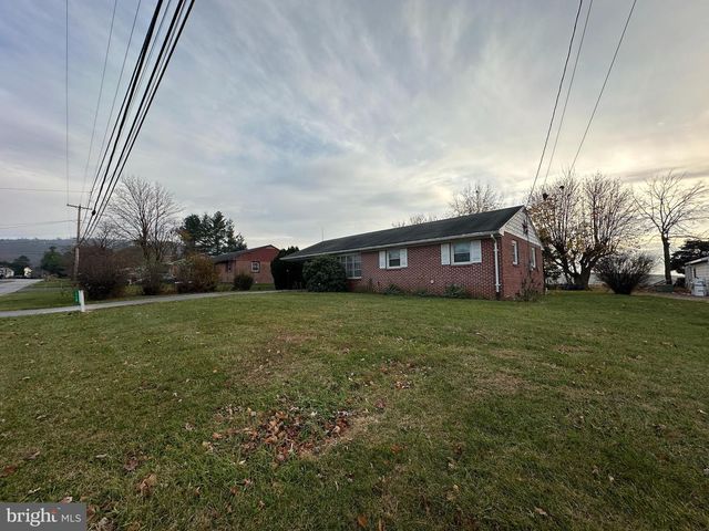 112 REYNOLDS AVENUE, Mont Alto, PA 17237