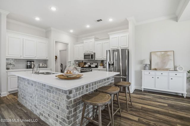 170 Chartleigh Circle, Canton, MS 39046