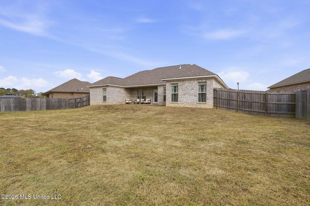 170 Chartleigh Circle, Canton, MS 39046