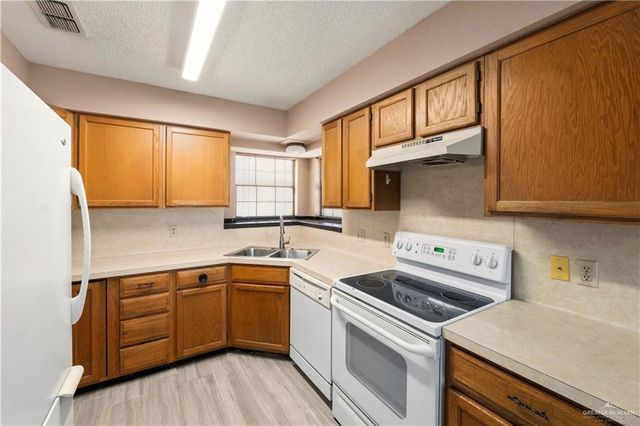 418 Aquarius Street, Mission, TX 78572