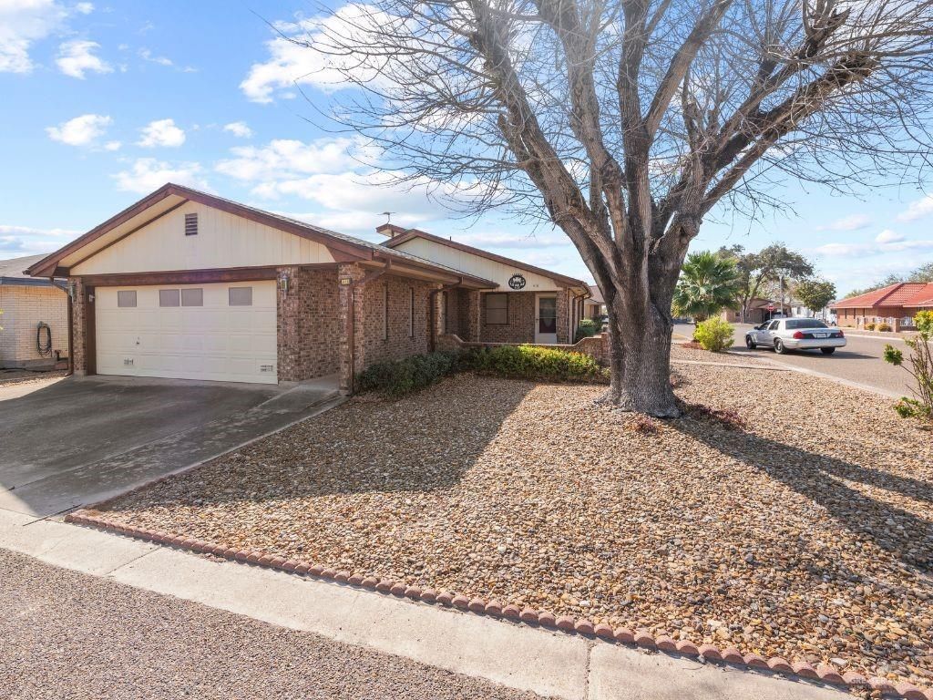 418 Aquarius Street, Mission, TX 78572