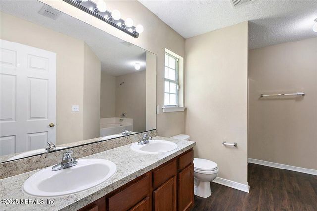 6253 N IRONSIDE Drive, Jacksonville, FL 32244