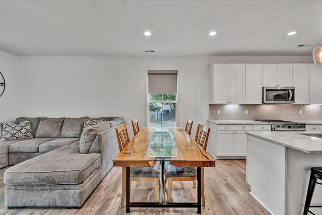 260 Stonecreek WAY, Roanoke, VA 24019