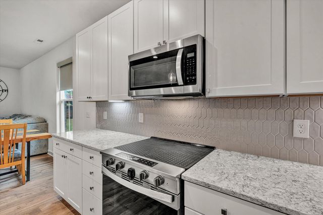 260 Stonecreek WAY, Roanoke, VA 24019