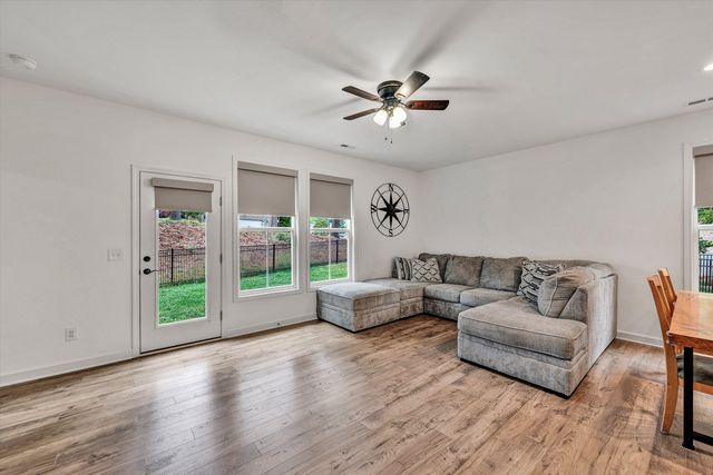 260 Stonecreek WAY, Roanoke, VA 24019