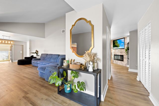 208 NW 91st Avenue, Coral Springs, FL 33071