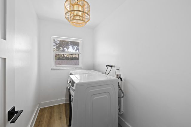 208 NW 91st Avenue, Coral Springs, FL 33071