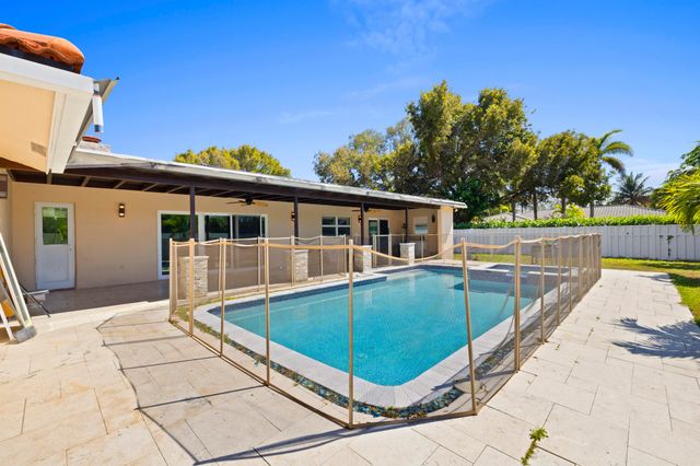 208 NW 91st Avenue, Coral Springs, FL 33071