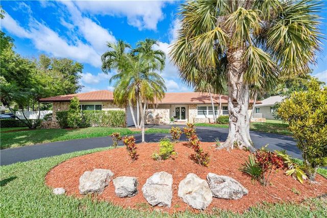208 NW 91st Avenue, Coral Springs, FL 33071
