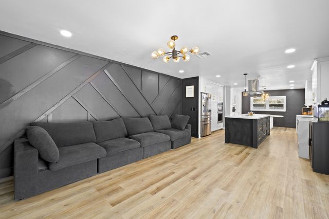 208 NW 91st Avenue, Coral Springs, FL 33071