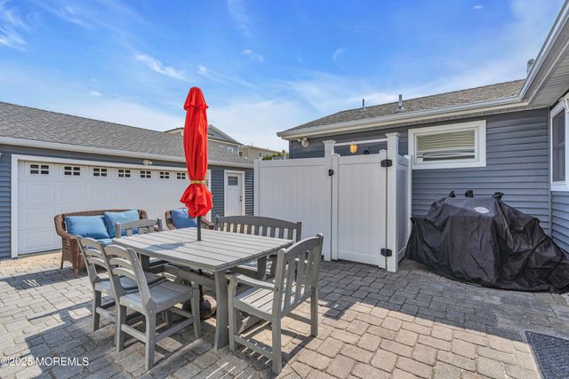 5 Dover Avenue, Lavallette, NJ 08735