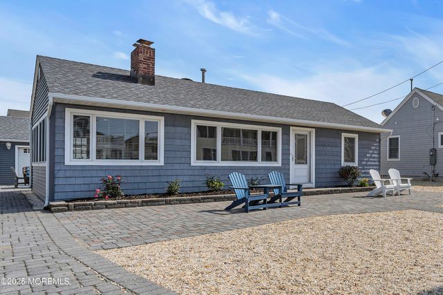5 Dover Avenue, Lavallette, NJ 08735