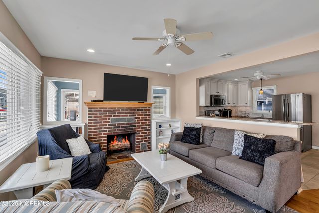 5 Dover Avenue, Lavallette, NJ 08735