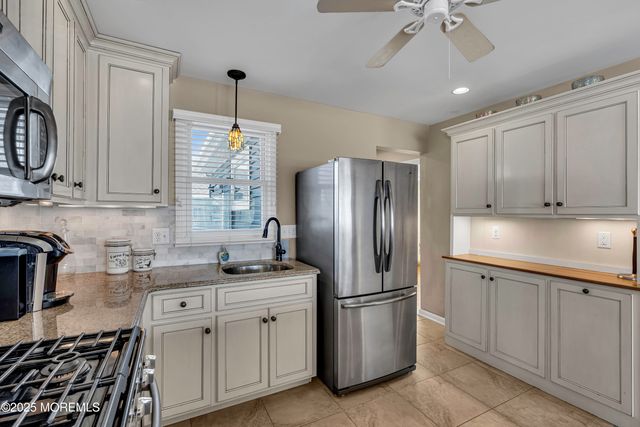 5 Dover Avenue, Lavallette, NJ 08735