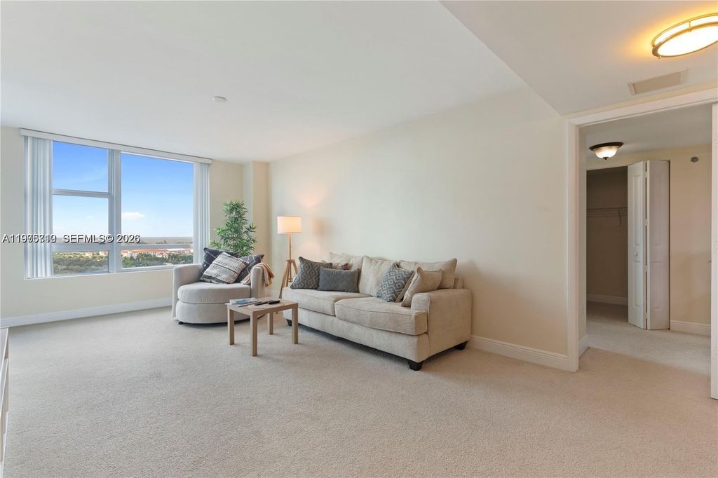 2641 N Flamingo Rd 1806N, Sunrise, FL 33323